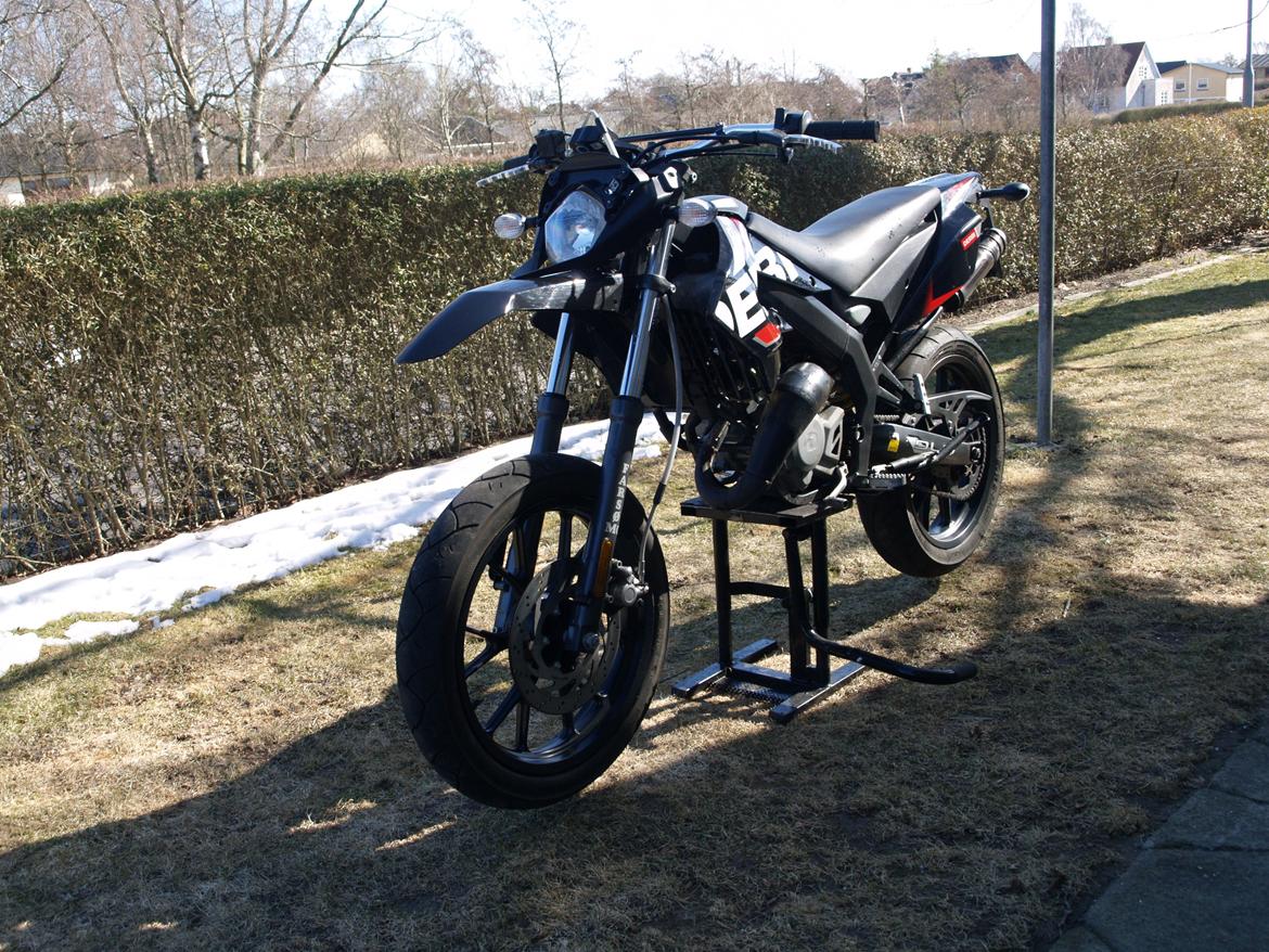 Derbi senda DRD X-TREME SM 50. 2011 billede 11