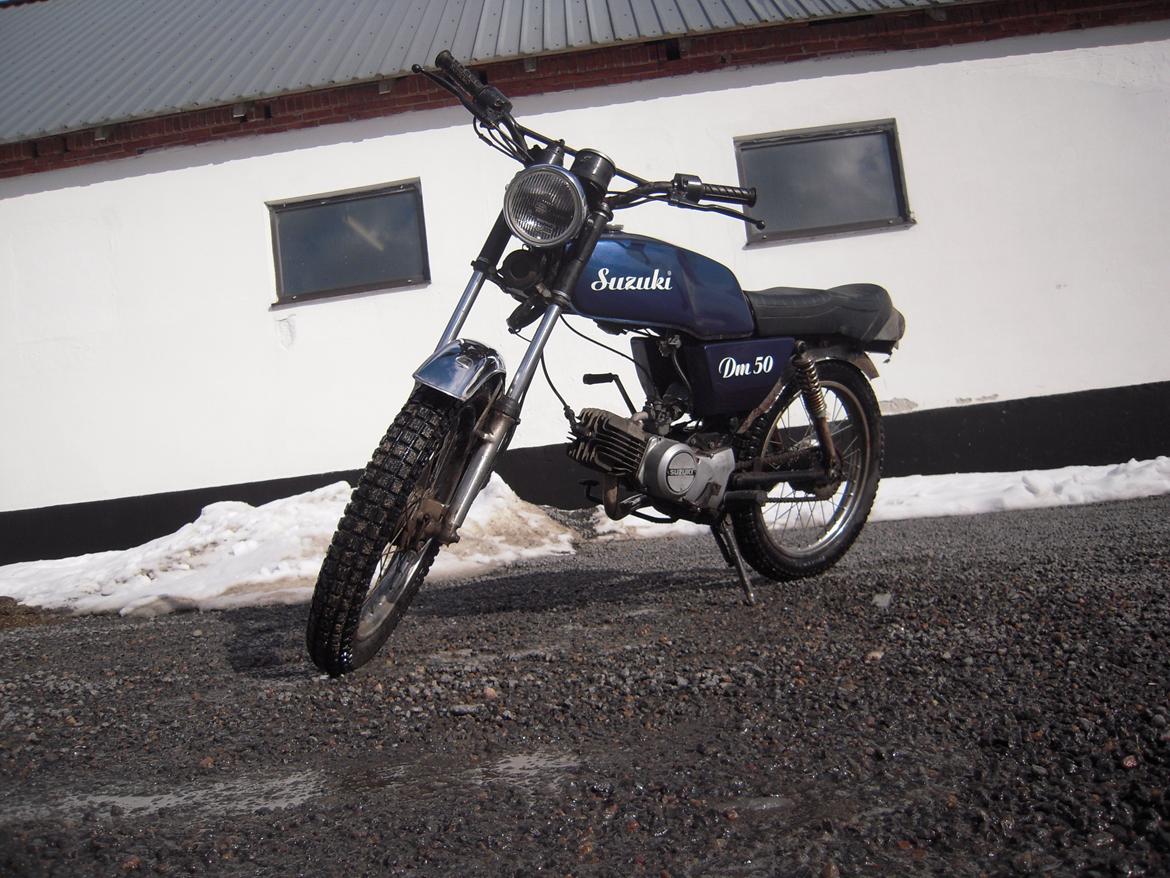Suzuki DM50 Samurai - Så er den pudset og vasket, næsten overalt billede 1