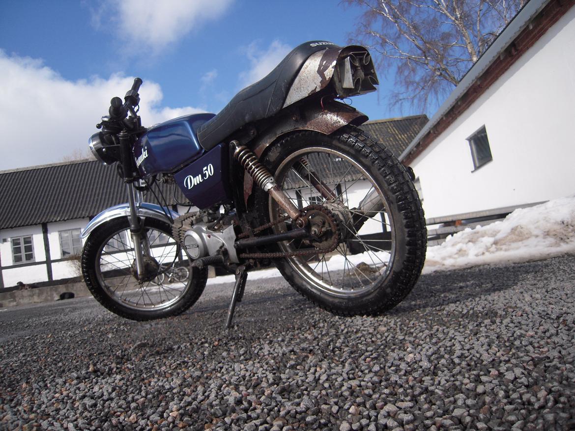 Suzuki DM50 Samurai - Den er temmelig rusten. -Men ellers er den flot  billede 2
