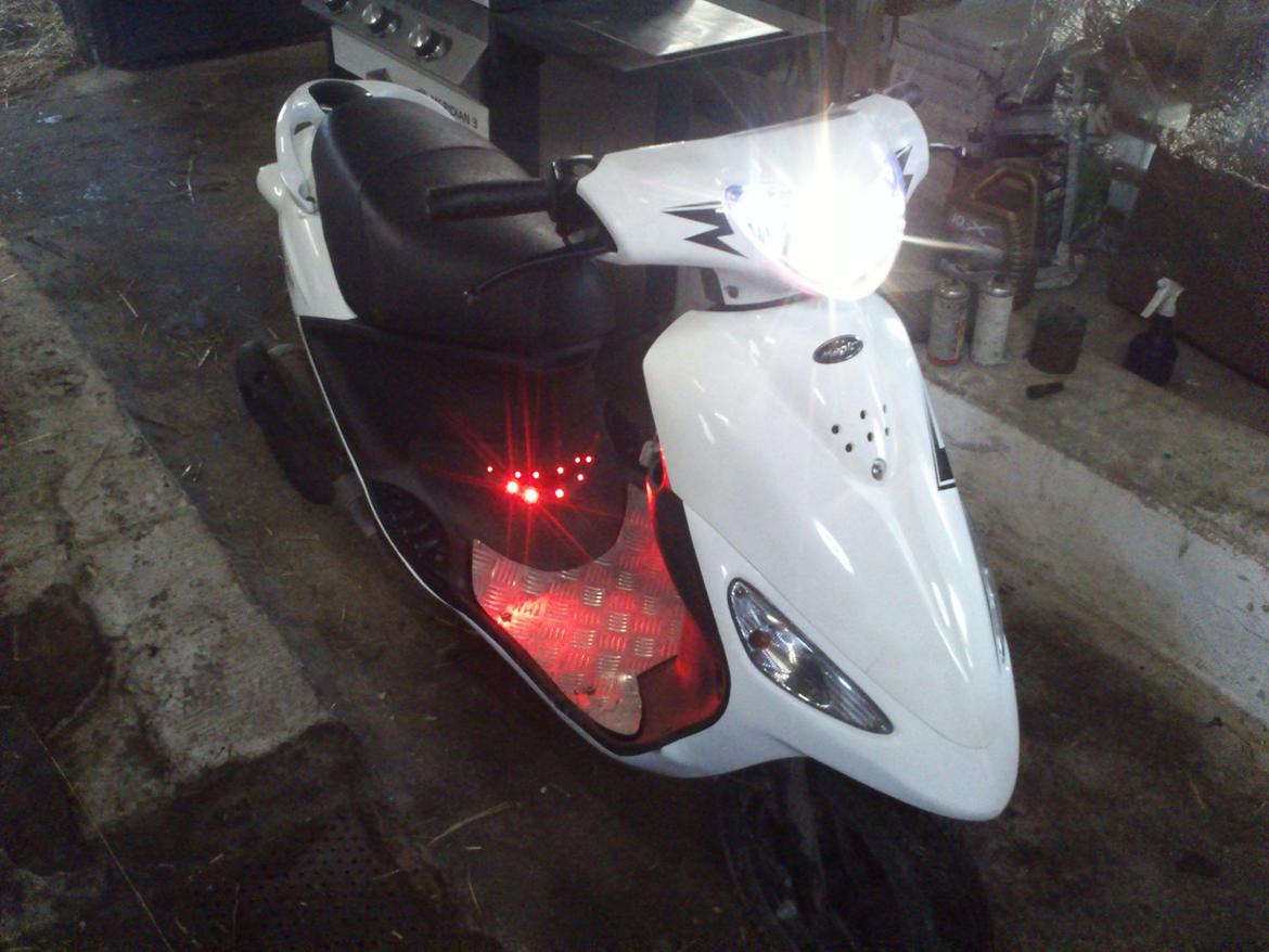 PGO Ligero Black/White Magic billede 5