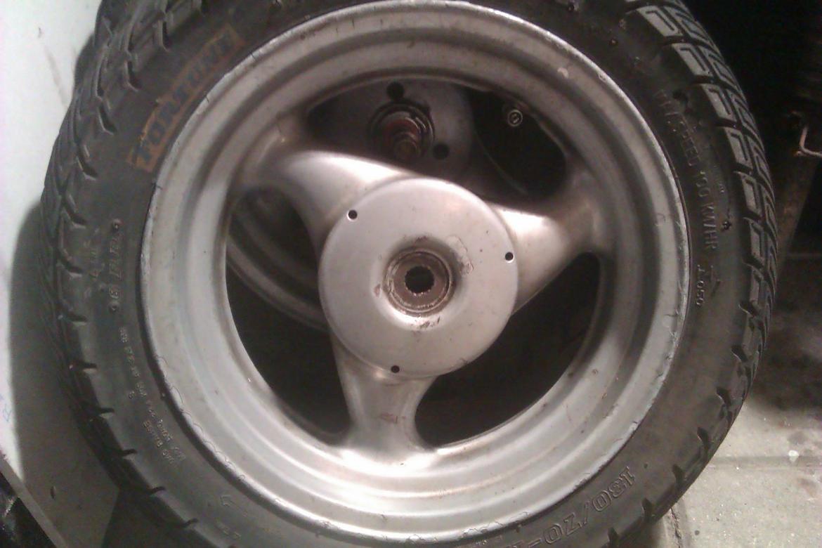 PGO hot 50 - Alu fælge som skal males hvide billede 9