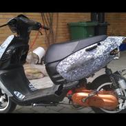 Aprilia sonic R/T