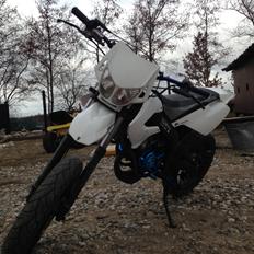 Derbi Senda SM 50 LC DD GHOST MACHINE!