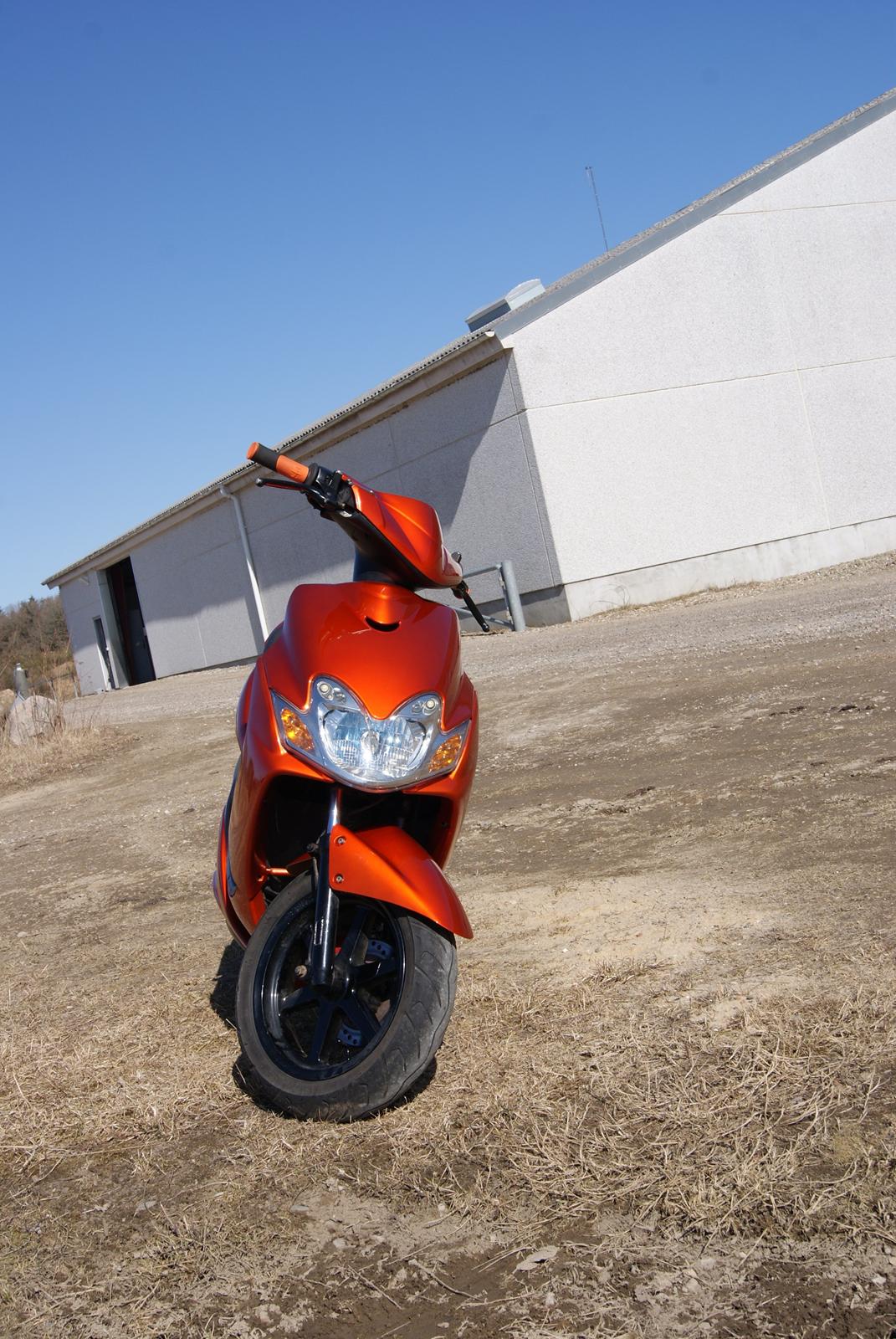 Yamaha jog r Tidl scooter billede 3