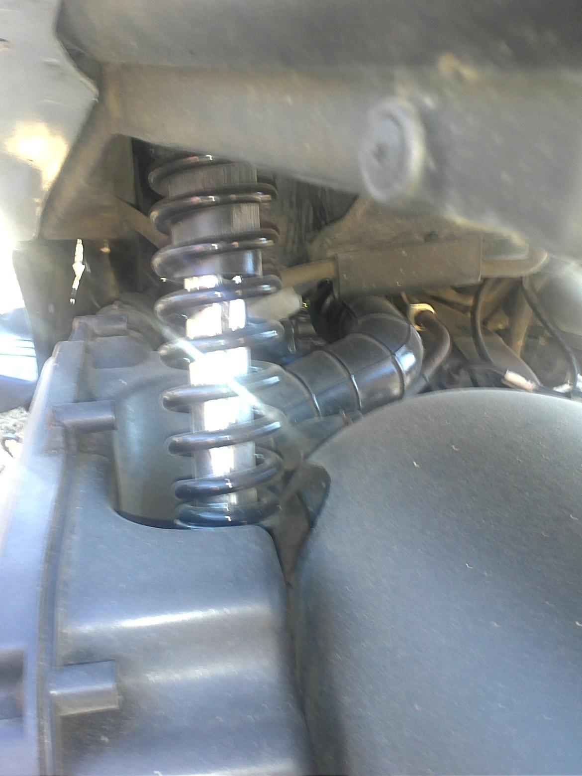 Kymco Agility 50 - Ny støddæmper billede 10