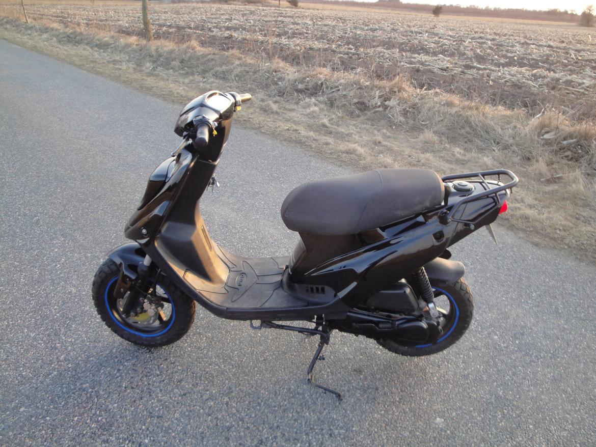 PGO Hot 50 Blackie billede 2