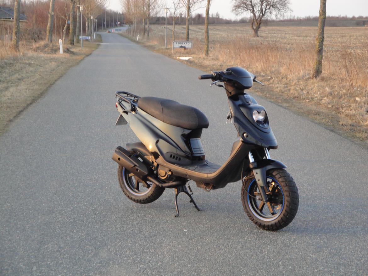 PGO Hot 50 Blackie billede 5