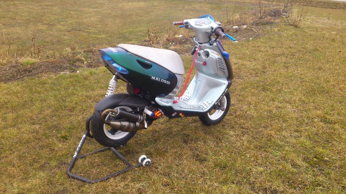 Aprilia Sonic MHR Replica LC billede 3