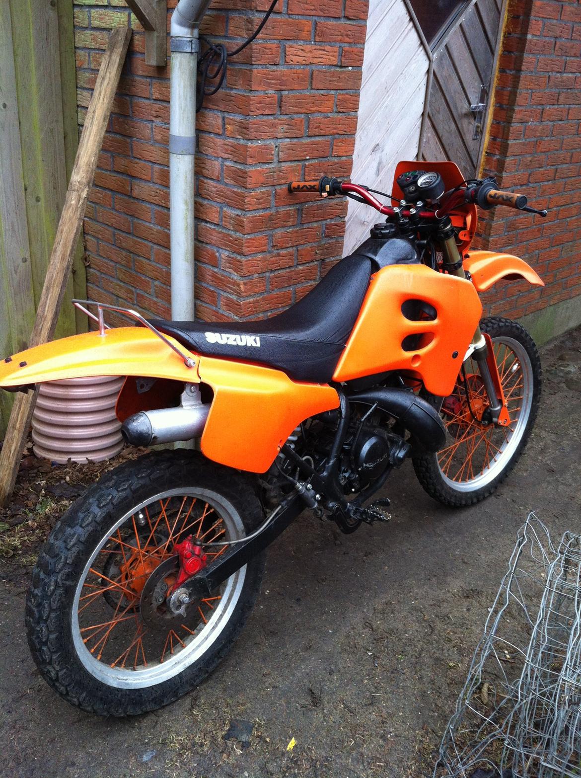 Suzuki RMX billede 3