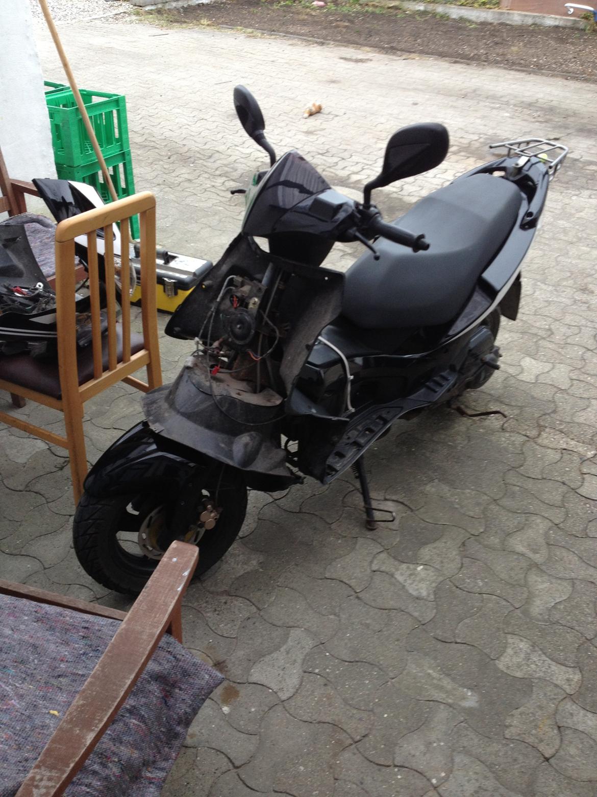 PGO G MAX - Projekt gul lys billede 6