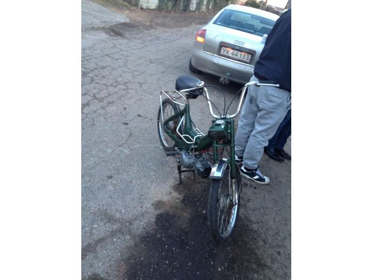 {{currentPhoto.altText}} billede {{currentPhoto.number}}