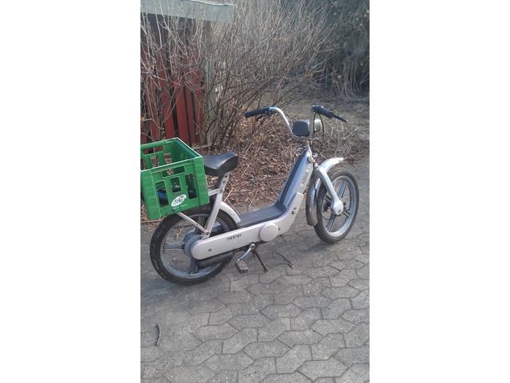 {{currentPhoto.altText}} billede {{currentPhoto.number}}