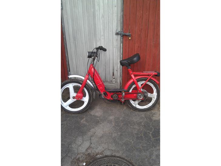 {{currentPhoto.altText}} billede {{currentPhoto.number}}