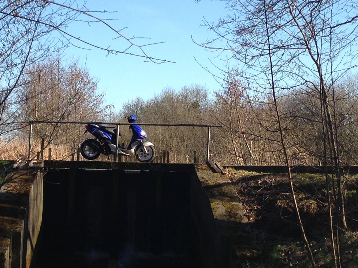 Yamaha jog r billede 3