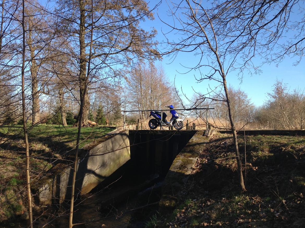 Yamaha jog r billede 5