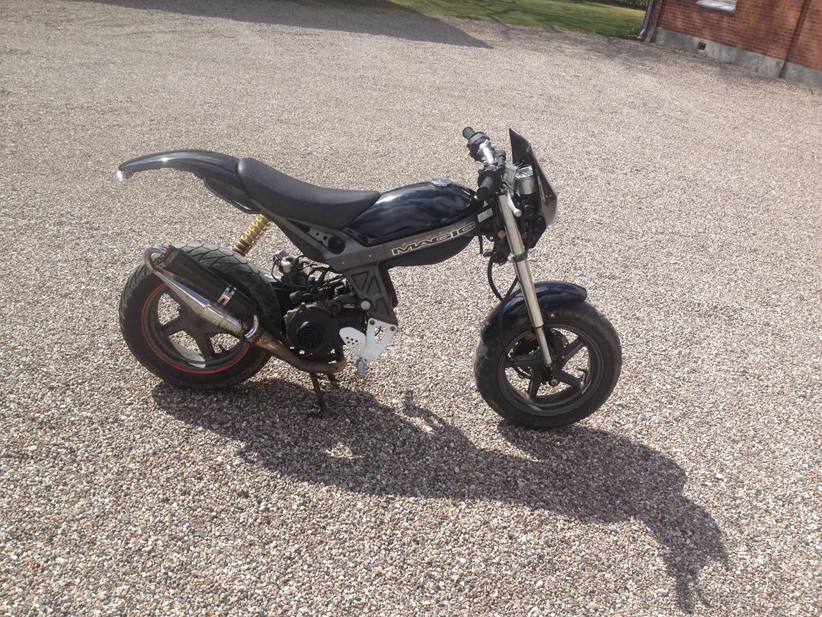 Suzuki street magic billede 5