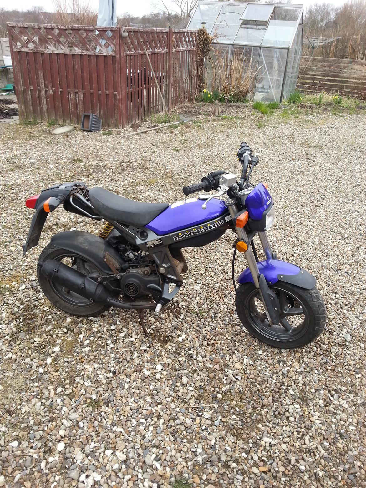 Suzuki Street Magic billede 11