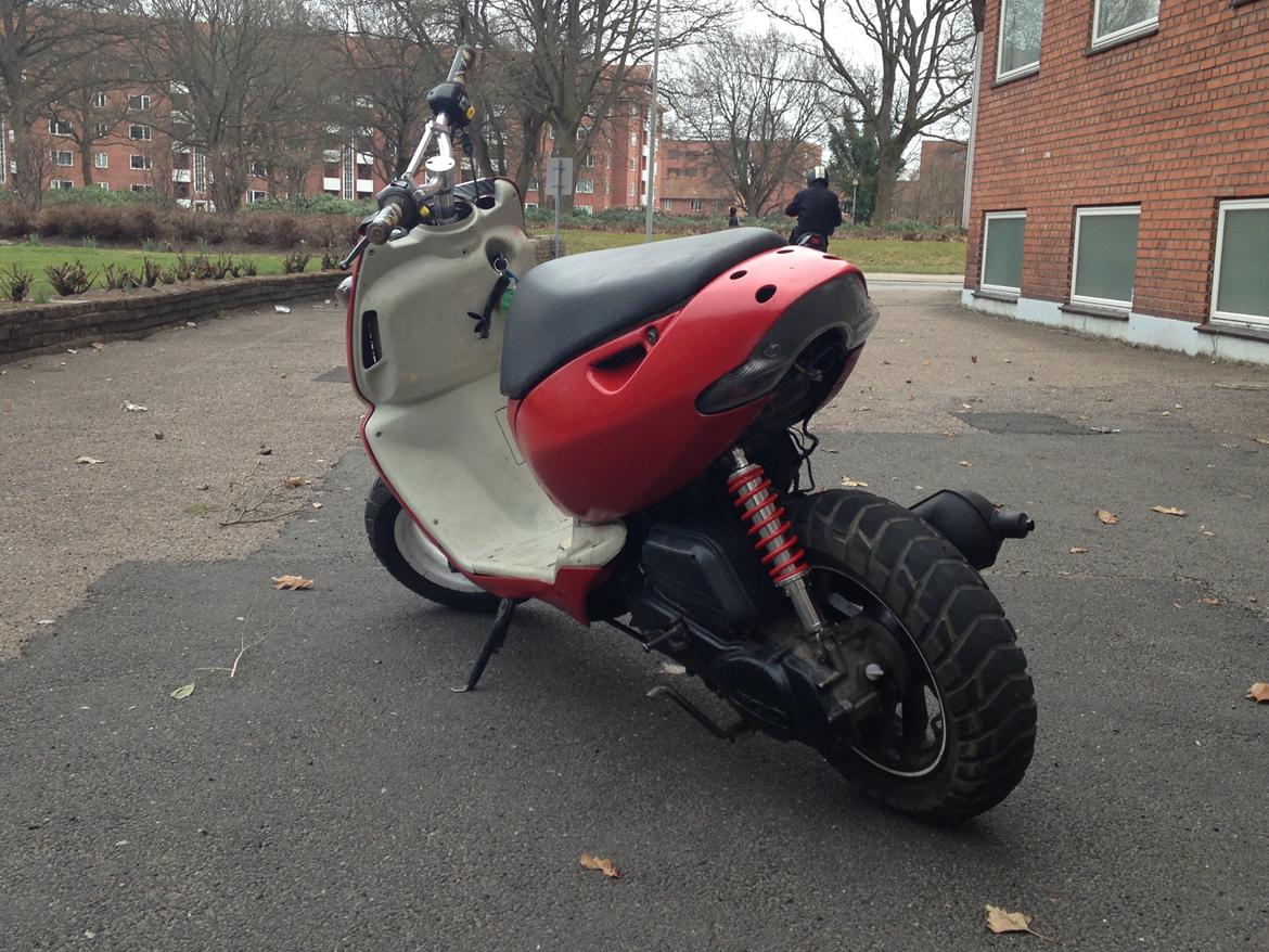 Aprilia Sonic (Projekt) "SOLGT" billede 4