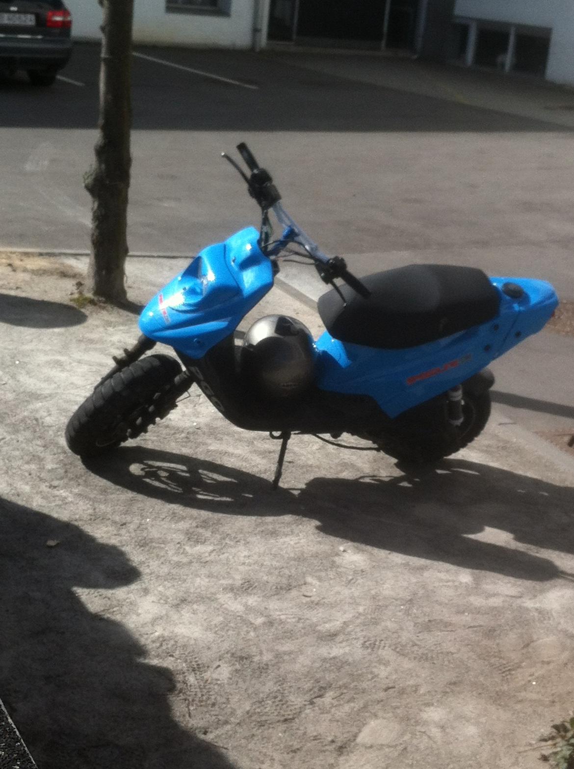 PGO Hot 50 Start til Slut - Nye skjolde, der kommer nye dele, tjek under Styling.

Smækker billeder ind af de nye dele senere. billede 6