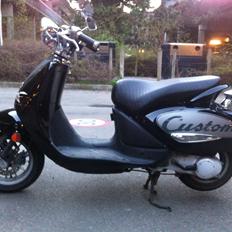 Aprilia mojito custom