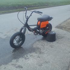 Suzuki FZ50