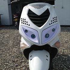 Peugeot speedfight 2 TIL SALG