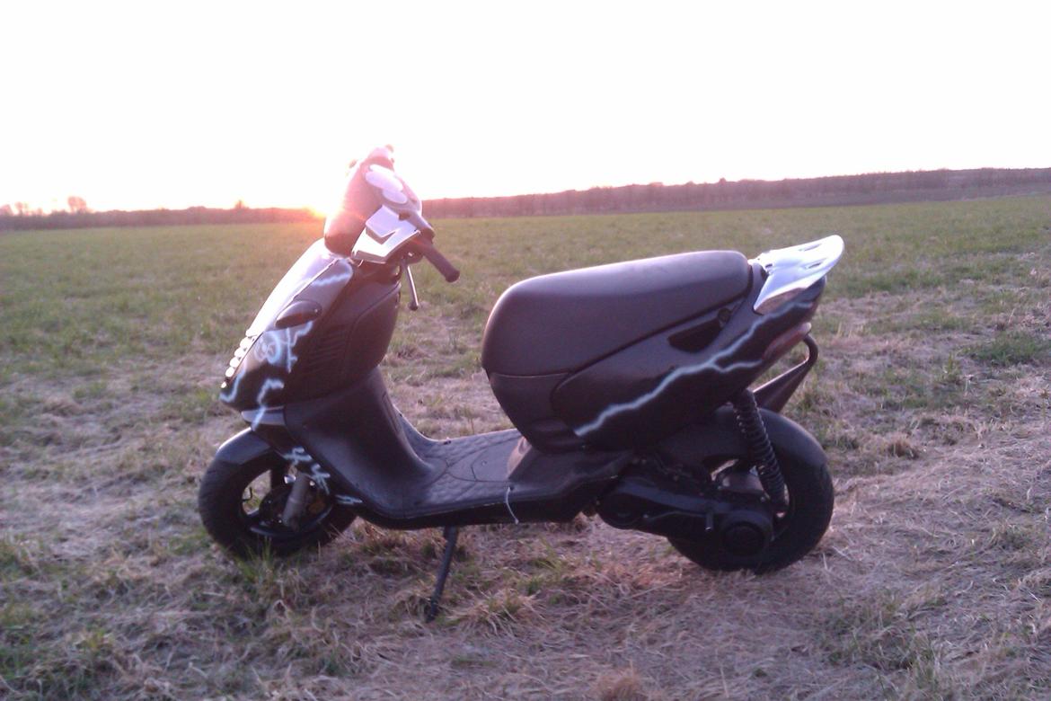 Aprilia Sonic Airbrushed billede 2