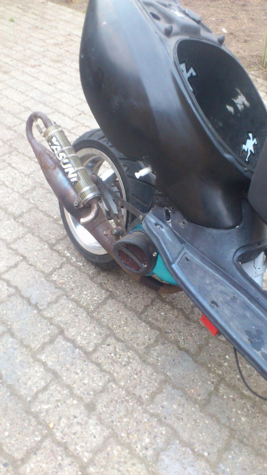 Aprilia rally billede 9