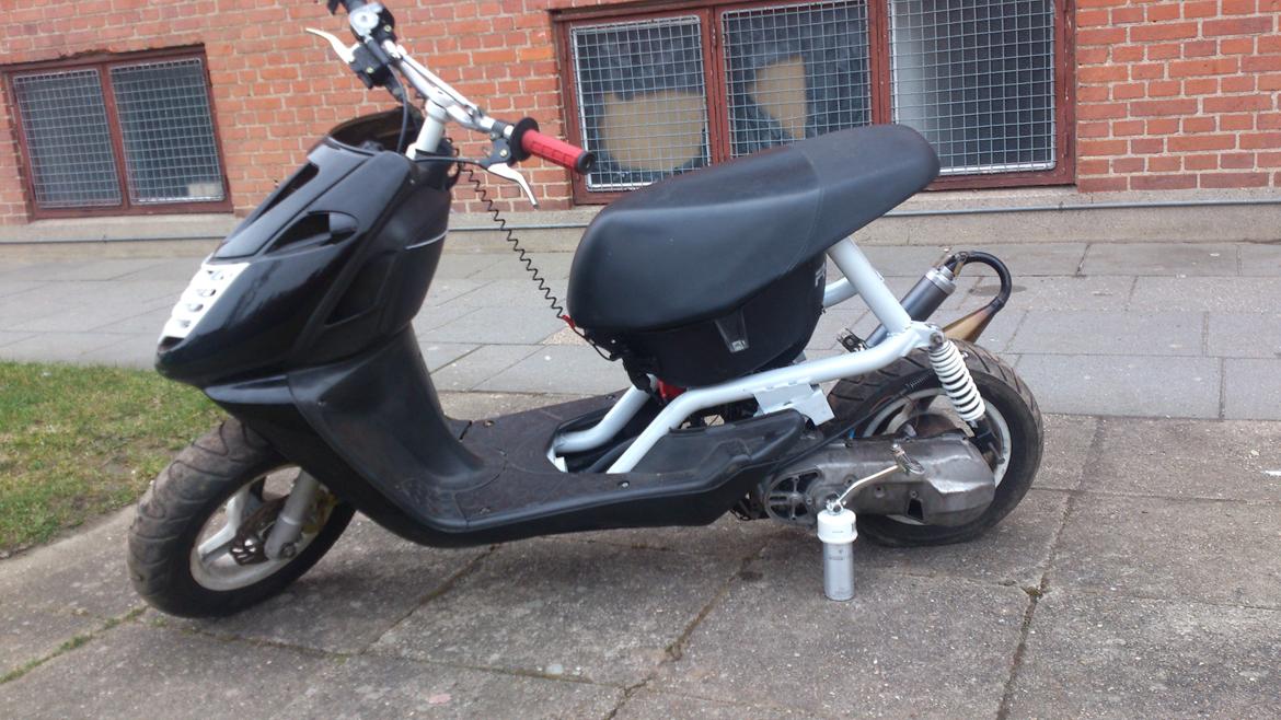 Aprilia Sonic EVO 2 LC (Tilbage igen) billede 4