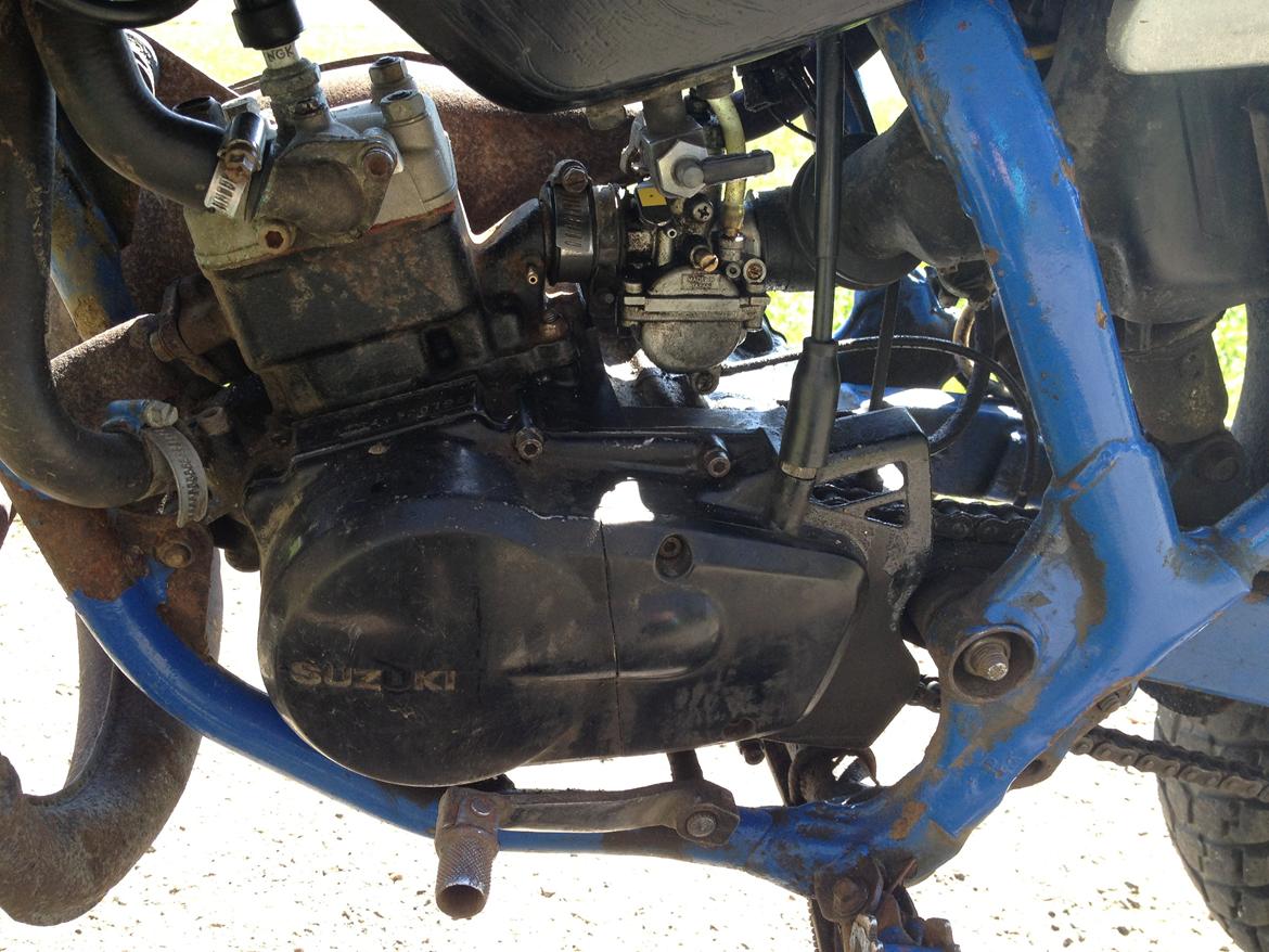 Suzuki RMX LC DD - her er et billedet af motoren  billede 7