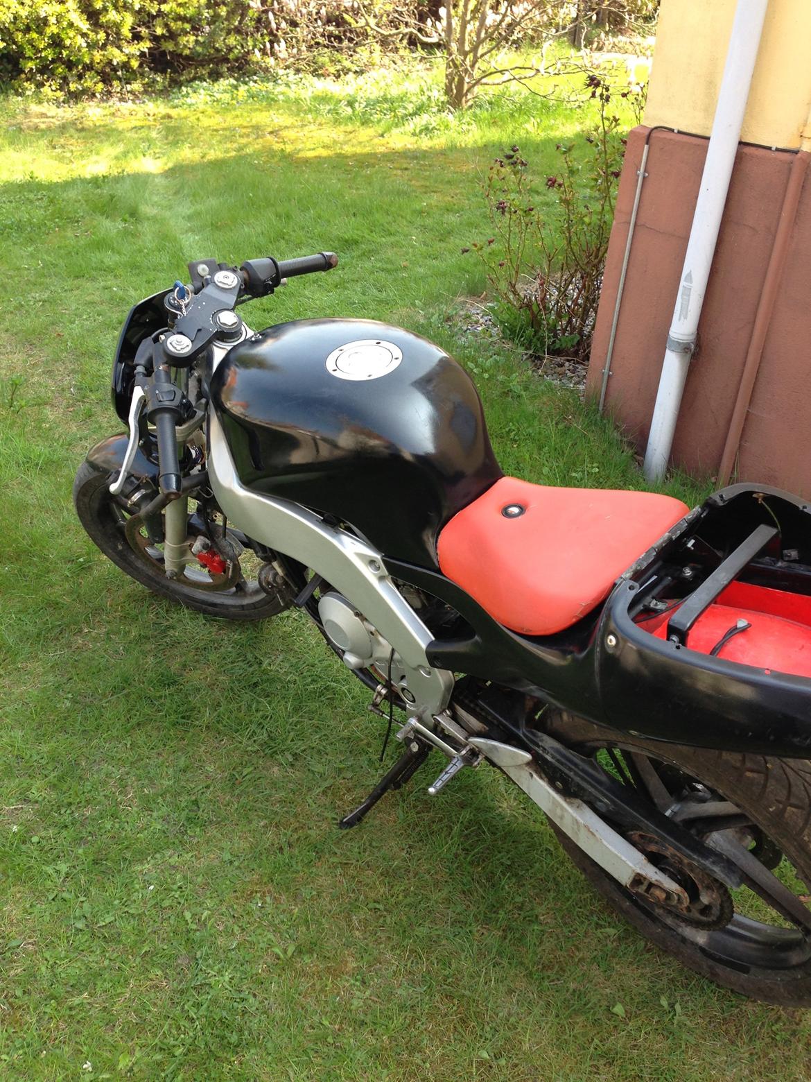 Aprilia RS 50 Streetfighter billede 3