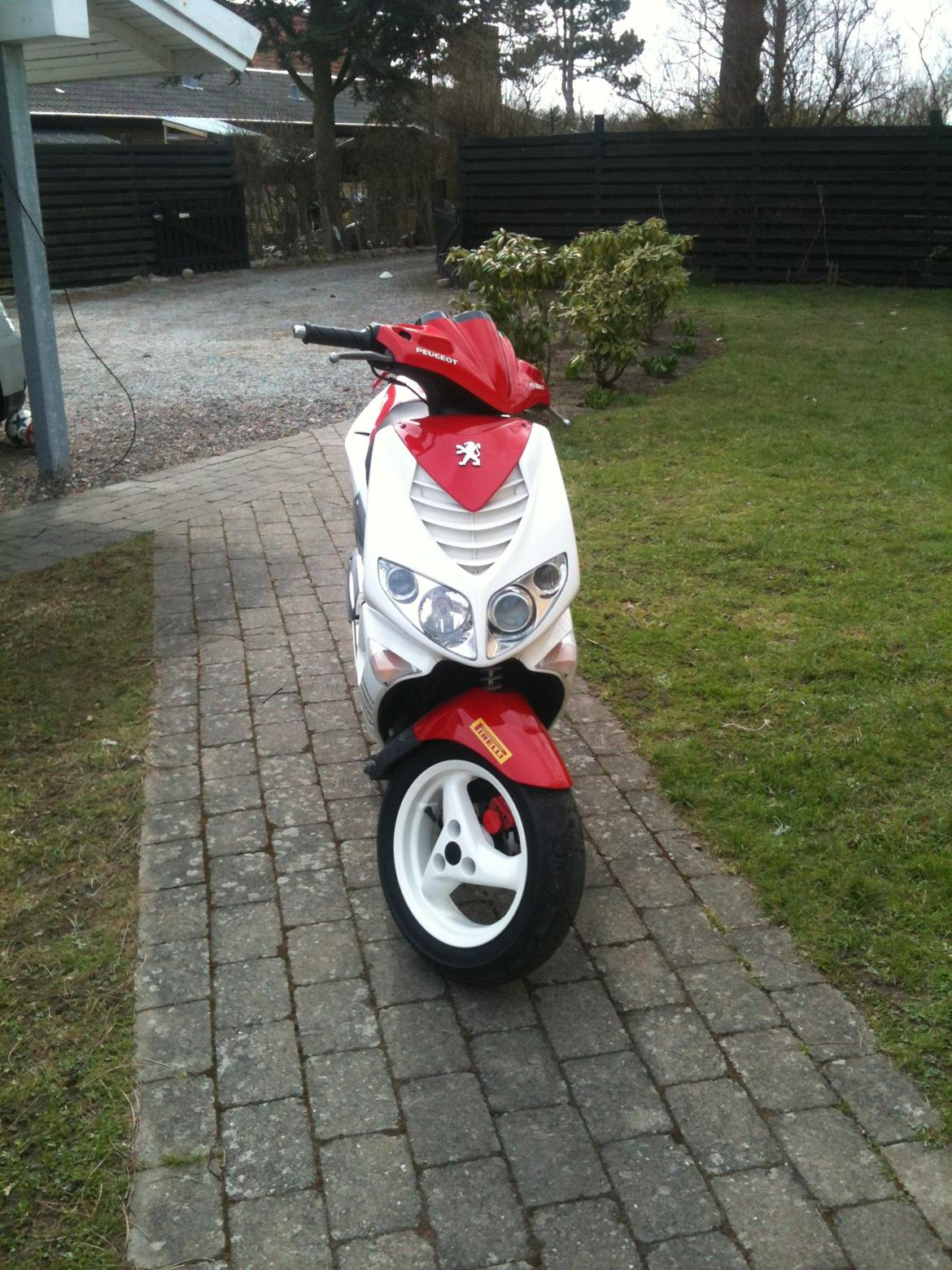 Peugeot Speedfight 2 R cup billede 2