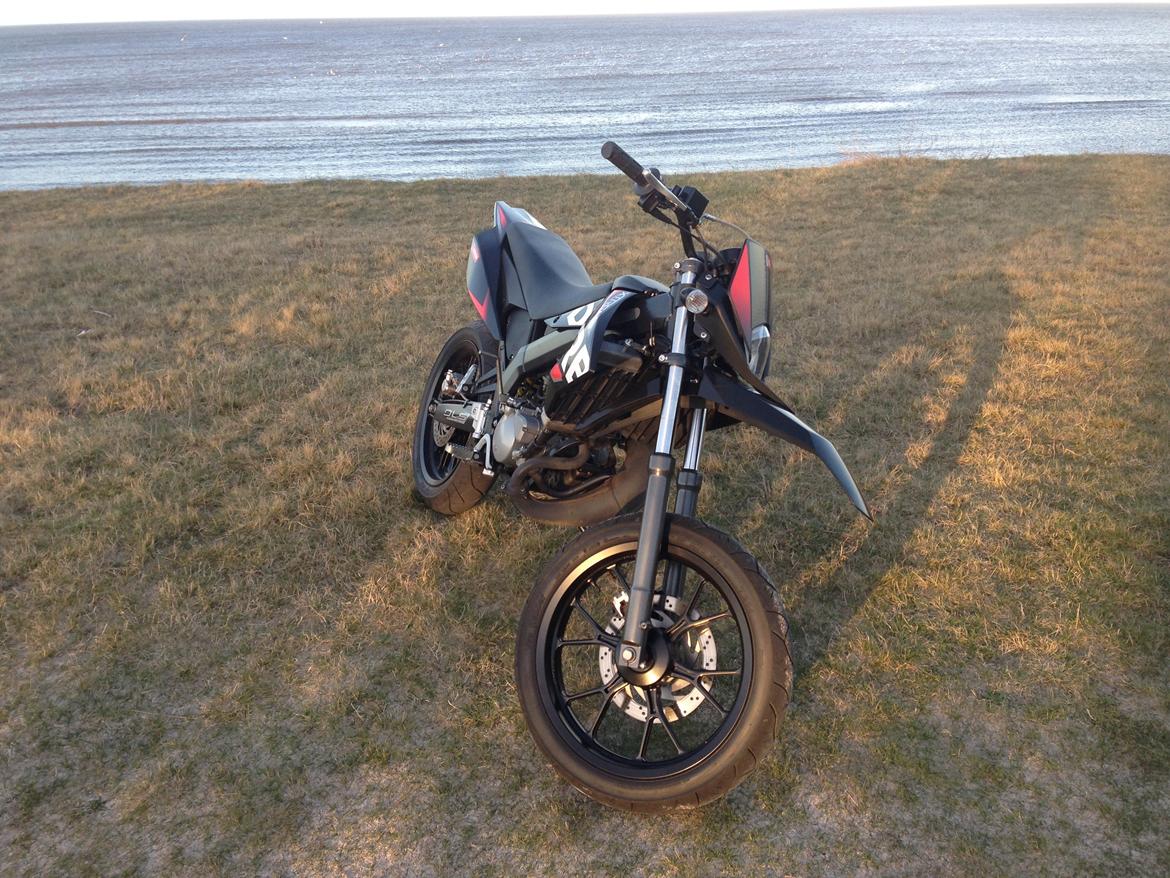 Derbi Senda DRD X-treme SM 50 LC DD billede 4