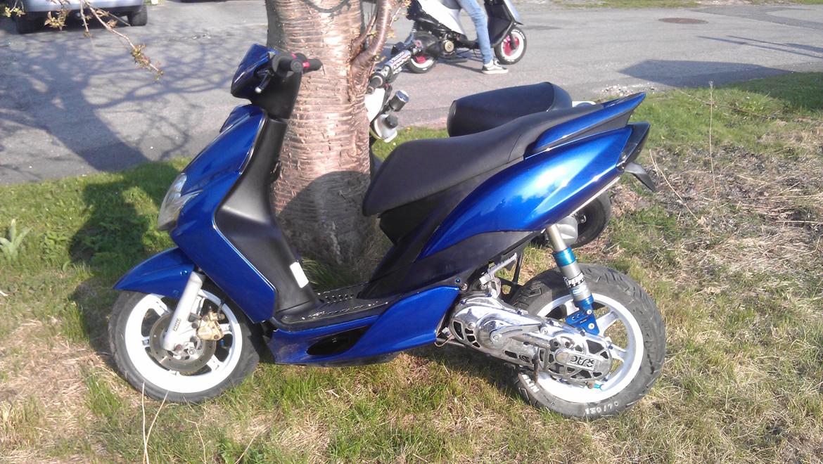 Yamaha Jog R Standard 30 SD [EFTER] billede 2