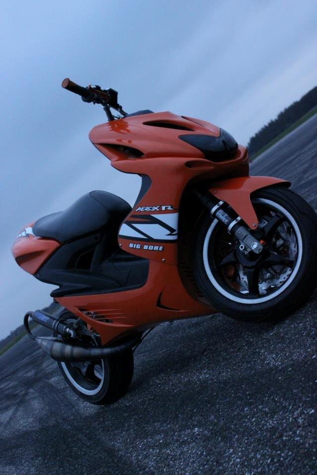 Yamaha Aerox BB 77 billede 1