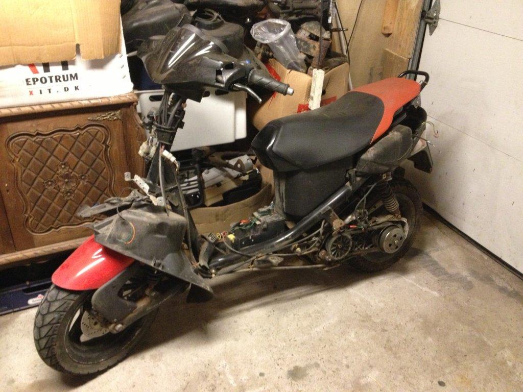 Peugeot Speedfight 2 -SOLGT- ;) billede 2