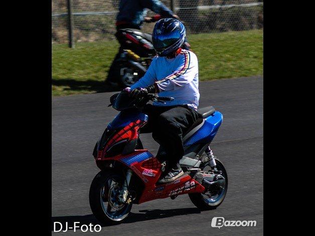 Aprilia SR50R Factory BB77 - Spiderman Edition billede 3