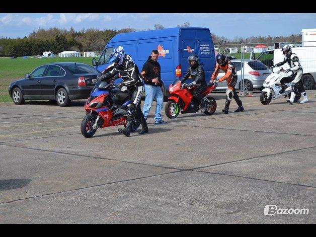 Aprilia SR50R Factory BB77 - Spiderman Edition billede 6