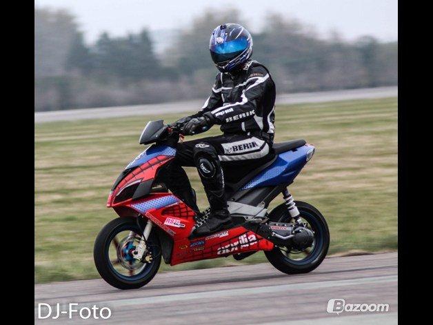 Aprilia SR50R Factory BB77 - Spiderman Edition billede 8