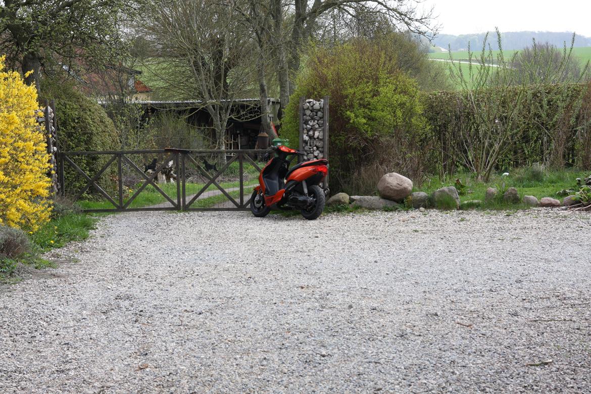 Yamaha Jog r billede 1