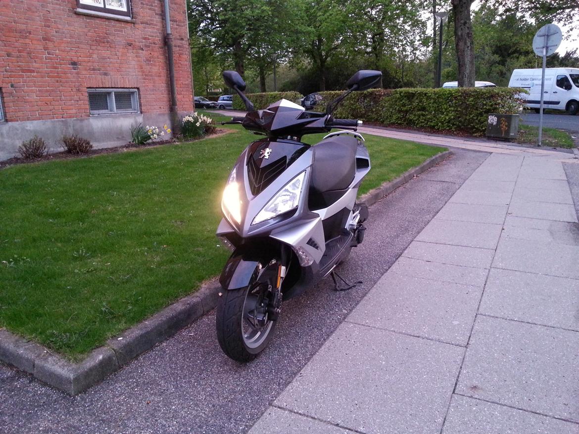 Peugeot Speedfight 3 - Standard Lys  billede 7