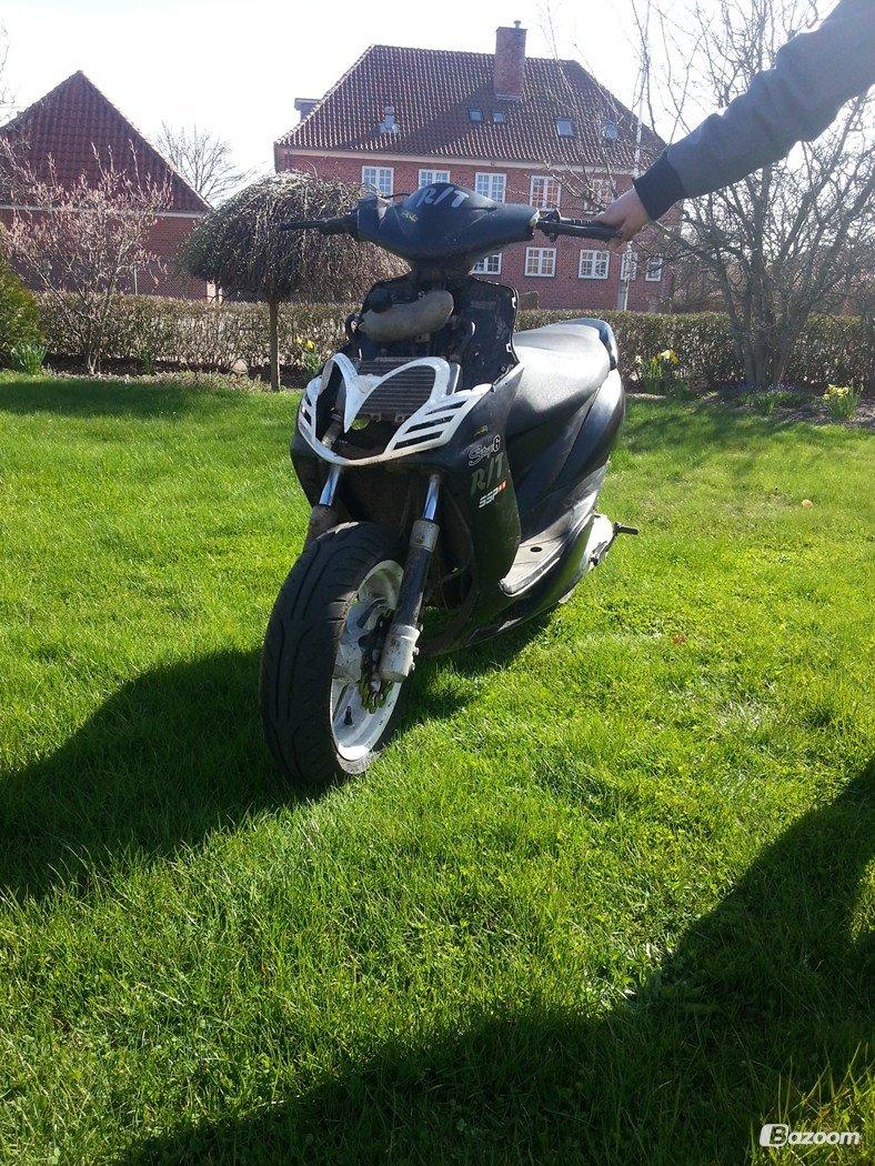 Yamaha Jog RR billede 1