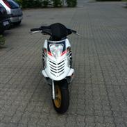 Aprilia SONIC LC