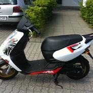 Aprilia SONIC LC