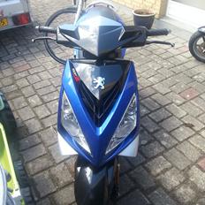 Peugeot speedfight 3