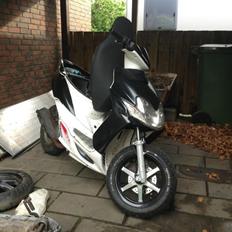 Yamaha Jog r 