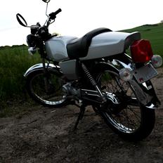 Suzuki DM50 - Samurai "Gråspurven"