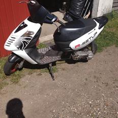 Aprilia Sonic 70cc red top lc