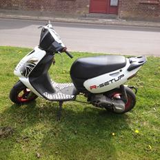 Aprilia Sonic 70cc red top lc