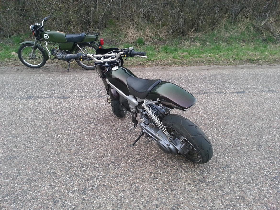 Suzuki Street Magic *Regnbue Lynet* billede 5